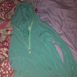 Lululemon half zip